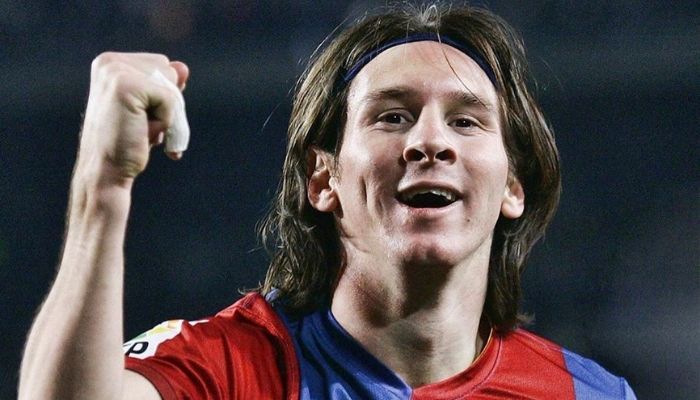 Hình ảnh Messi 18 Tuổi Tham Gia Trận đấu đầu Tiên