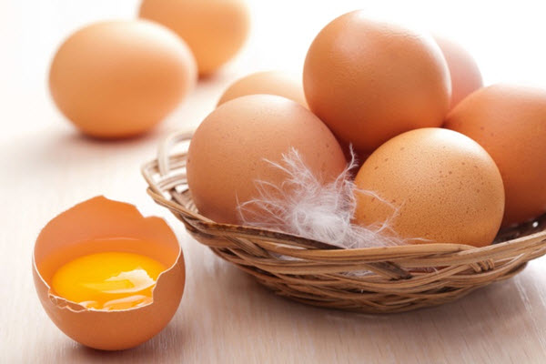 Khi mơ thấy quả trứng, mơ nhặt được trứng đánh đề con gì?